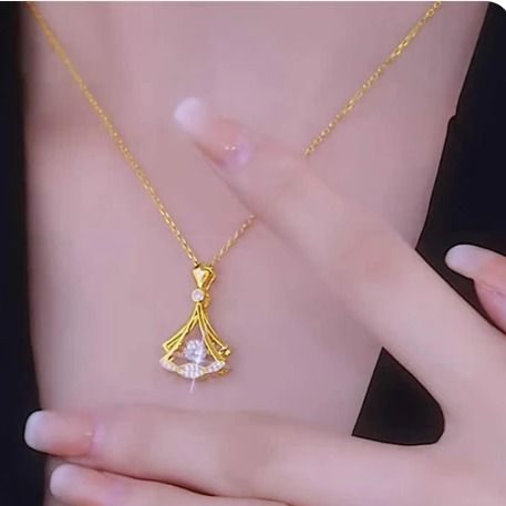 Gold-Plated Fan Necklace